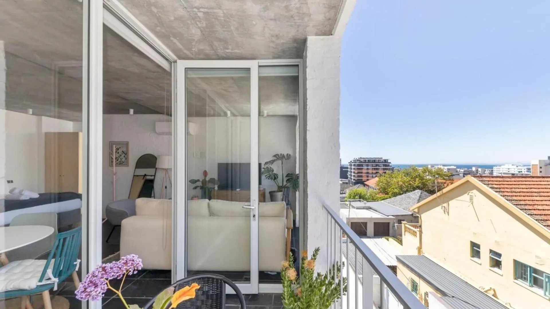 Seaside Studio Apartment 9 Mins To Queens Beach! ケープタウン